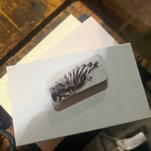 I have 4 Seint Makeup 💄 Palette’s and one never used brow wax for sale